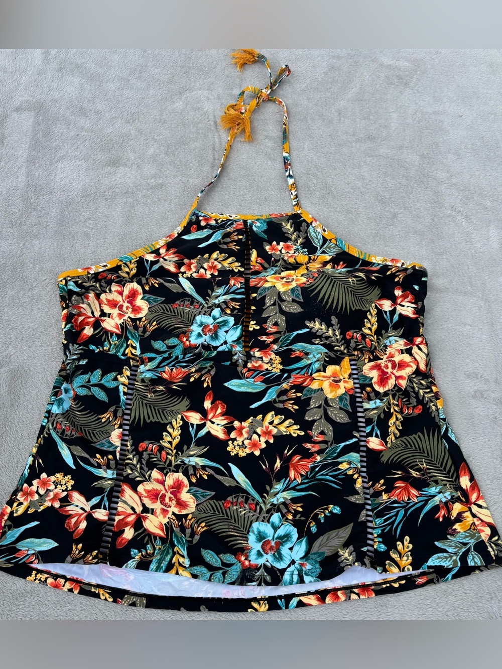 Time‎ and Tru Tropical Floral Halter Tankini Top Size XL 16-18 Black Top ONLY